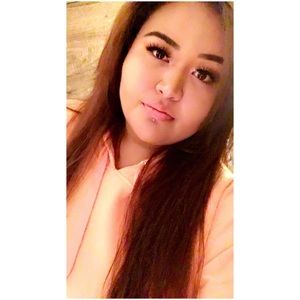Meet your Posher, Yazmin